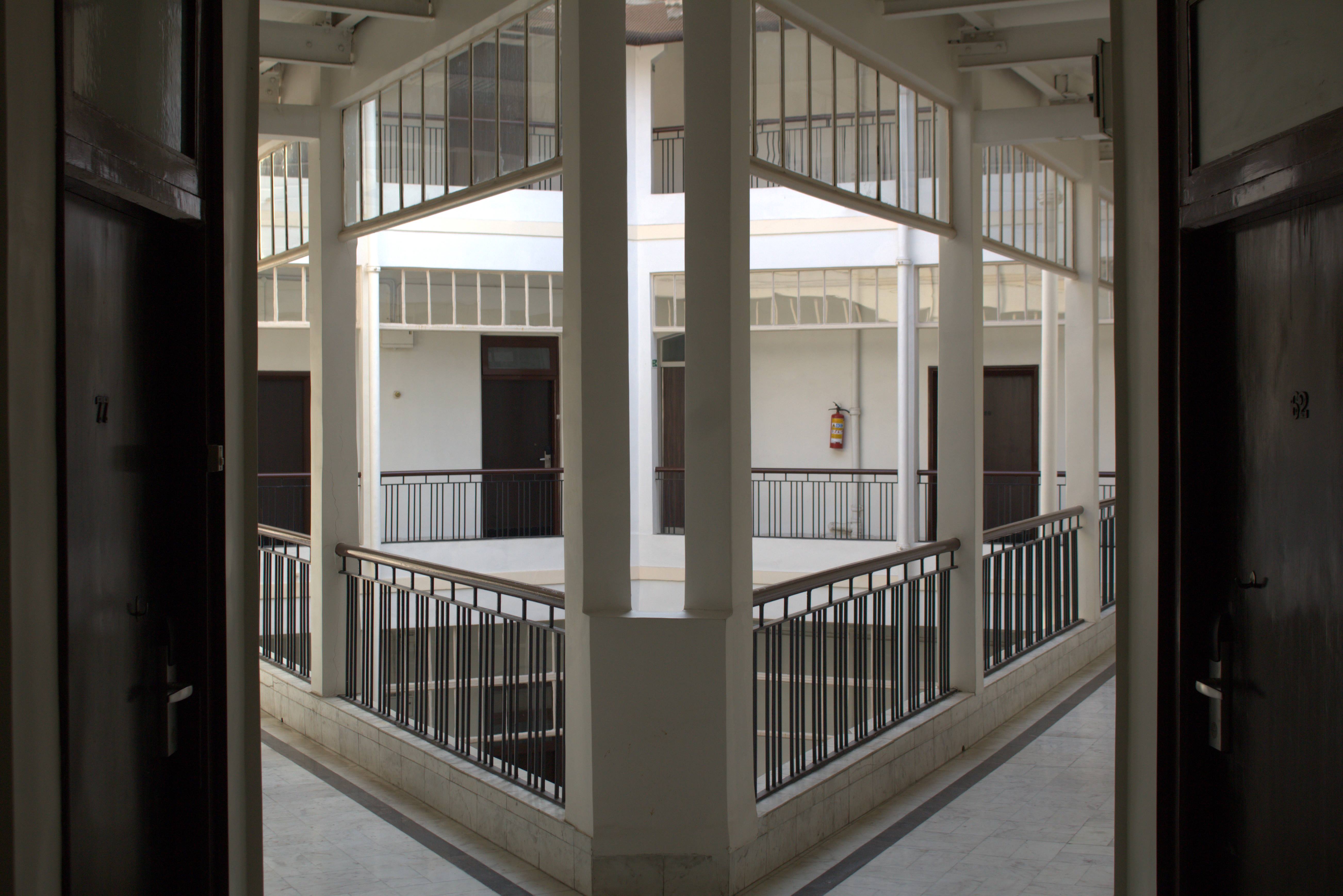 grand hotel mumbai (17)